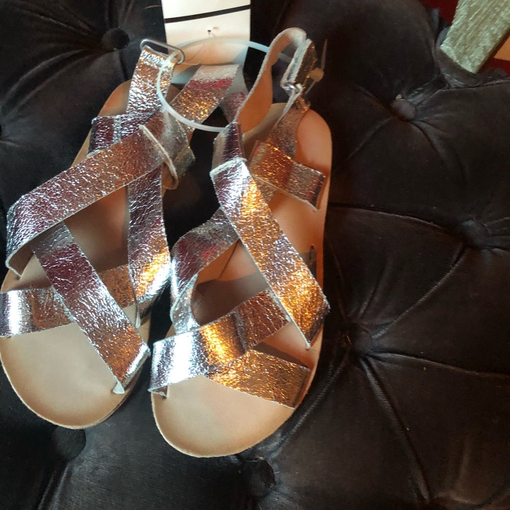 NWT Gorgeous Silver Metallic Zara Sandals